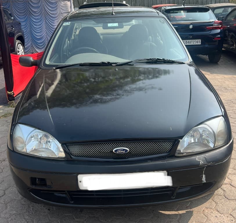 ford-ikon-2005-t60mqku49fb4m8tcx2pwfhir