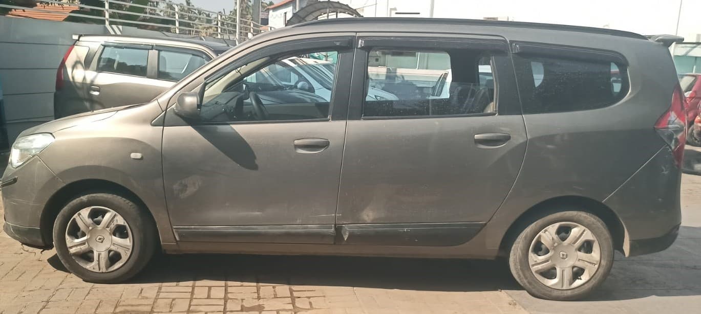 renault-renault-2015-zlrvodpi5dfa5onbmu5b1fm8