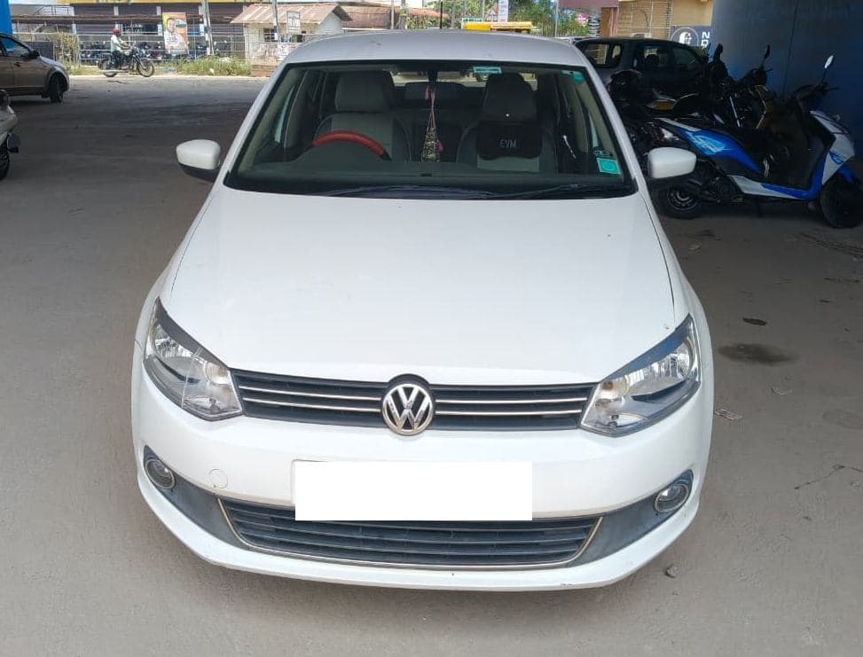 volkswagen-vento-2014-yvbdfeu0lhsiz5fm2nryq7cm