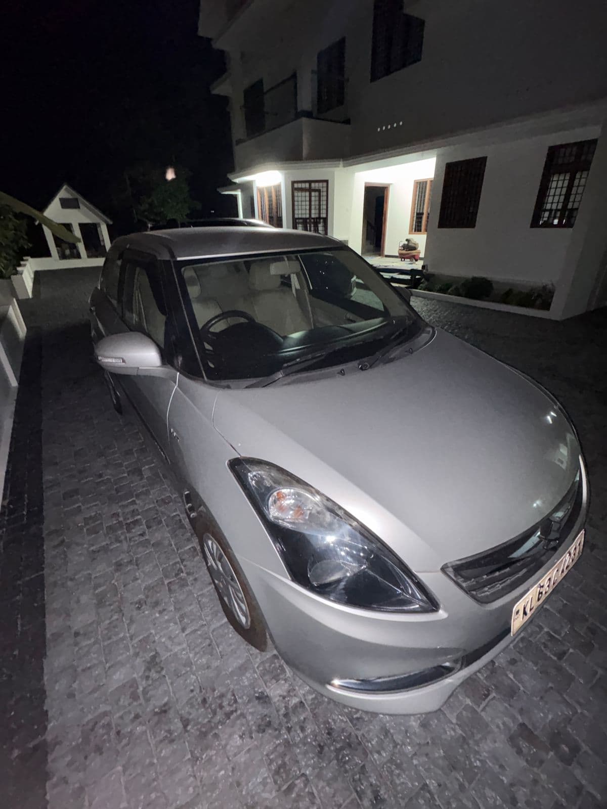 maruti-suzuki-dzire-2015-z2y21xi4pxunolwpn0gngtbq