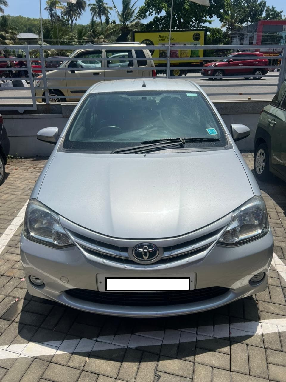 toyota-etios-2013-yu1w9vh3t87qn4kr8mj6uq7y