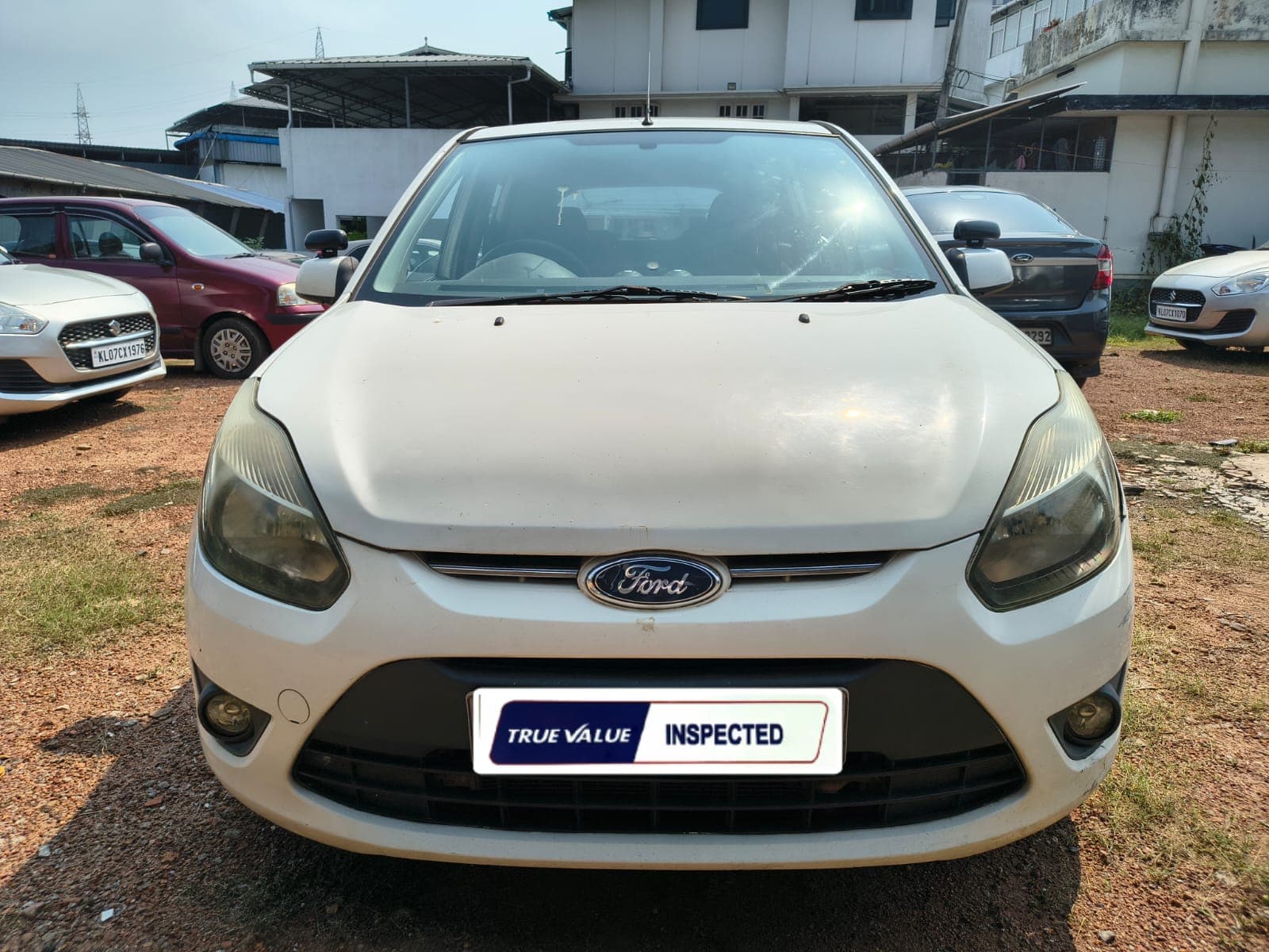 ford-figo-2011-xdzab52h4u88buj884vben3f
