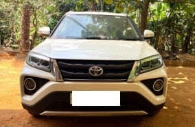 toyota-urbancruiser-2022-egmkwb2d3w44saf0ins4d211