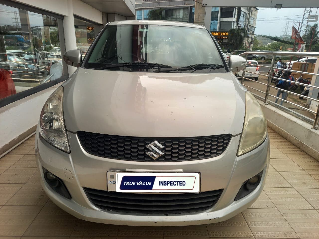 maruti-suzuki-swift-2012-wvvjxc305d7n24dfr6r46jbd