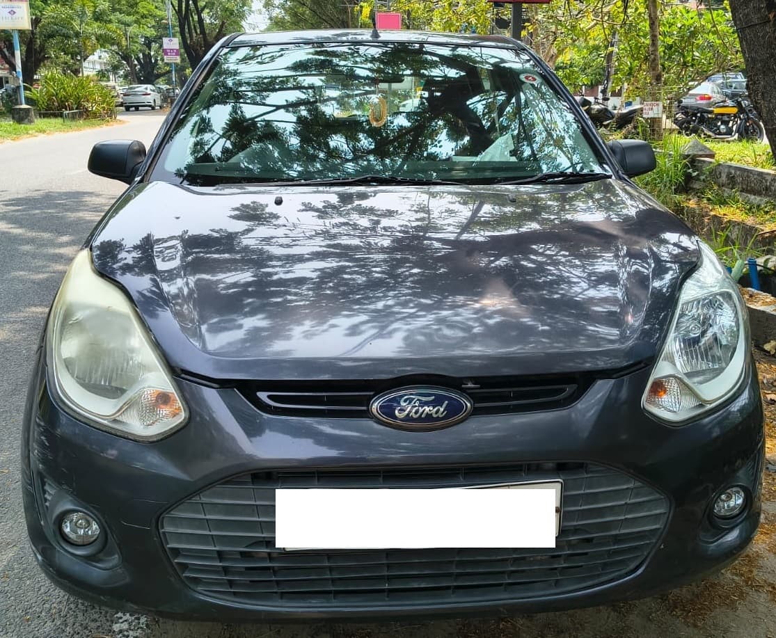 ford-figo-2013-bb8mcm67lbaissiuf08of12b