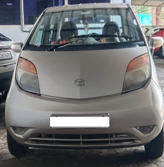 tata-nano-2012-gzuls5xn7t0we7zyvg8751mn