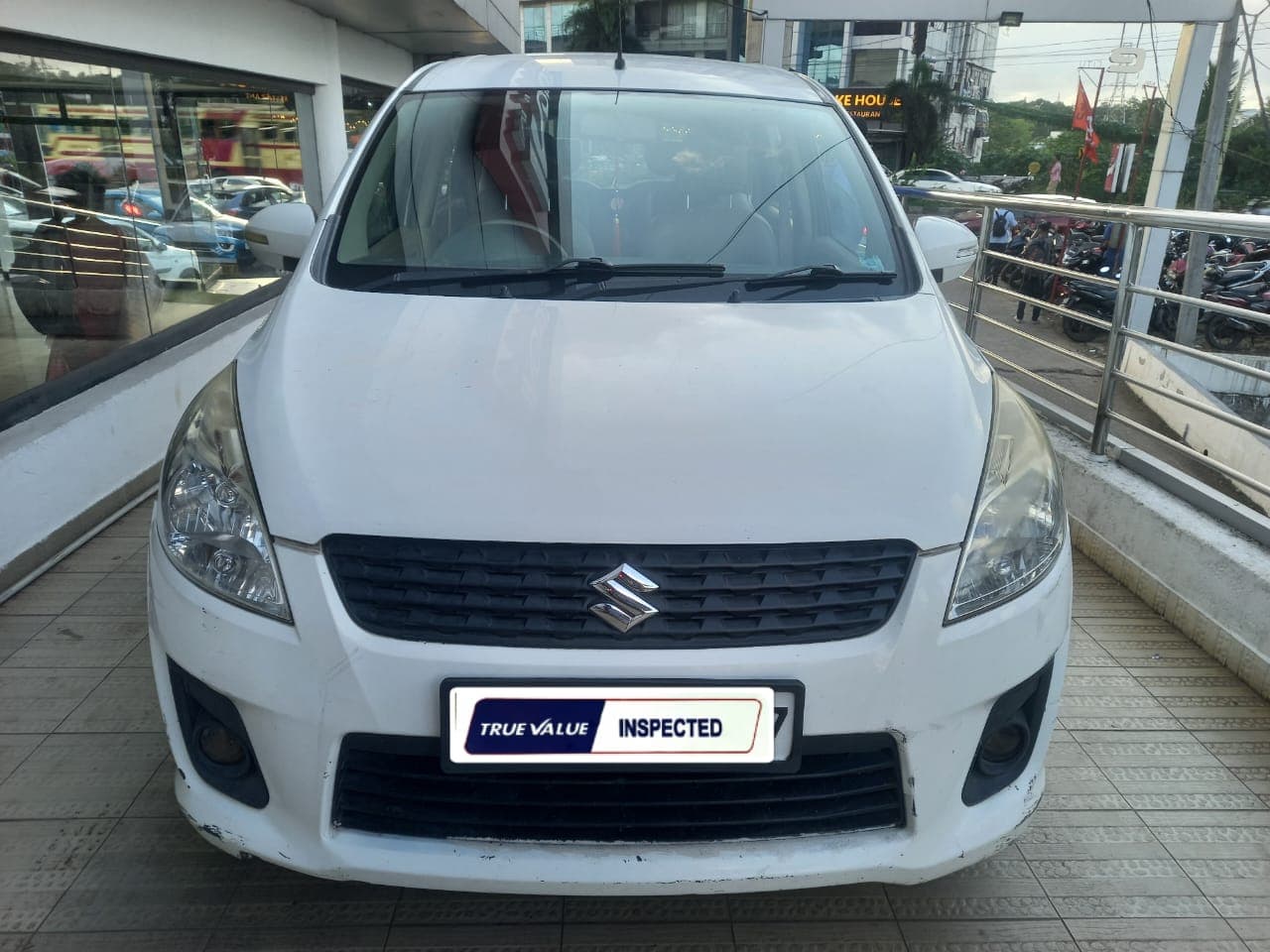 maruti-suzuki-ertiga-2014-mqxfkxaiwbt50a3uakeniy2b