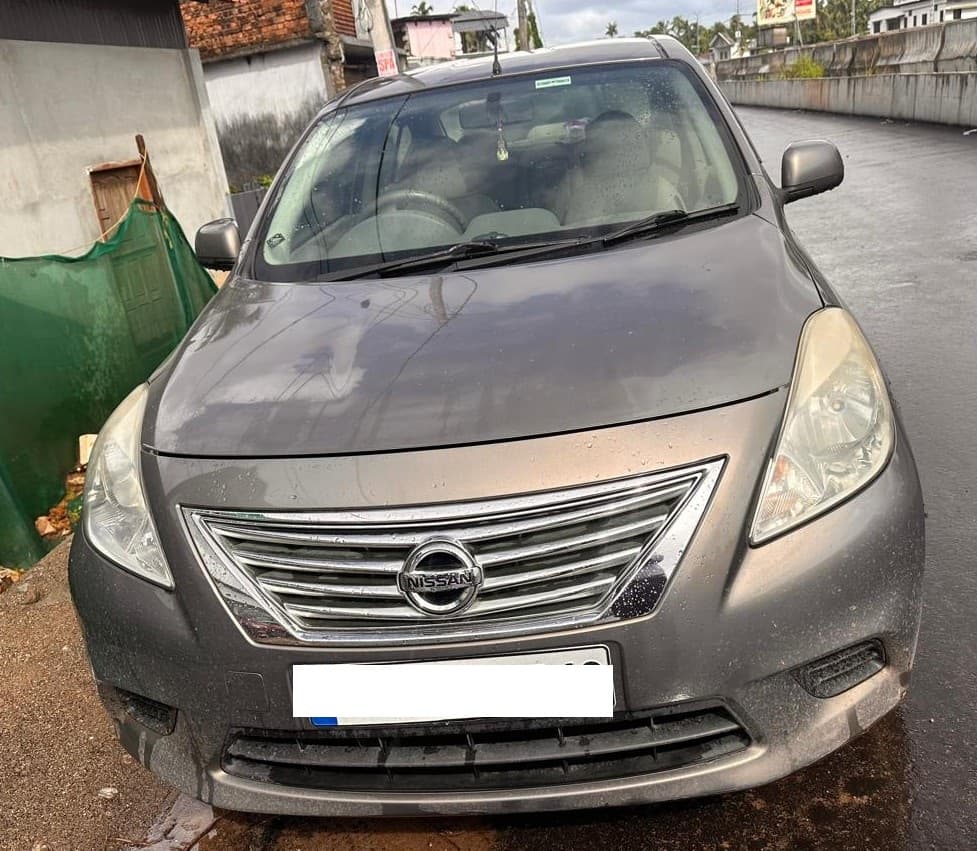 nissan-nissan-2013-oxo5m70xcid2xgr7zuhhgwsa