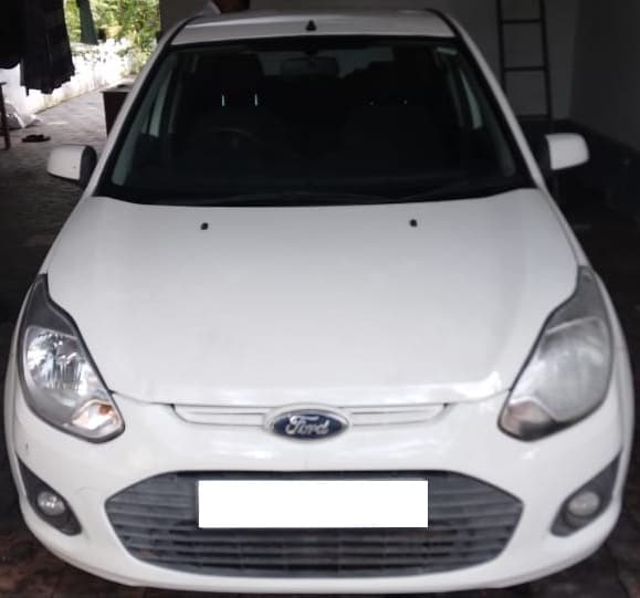 ford-figo-2015-kcibmr7oxipca38tihg9bf4f
