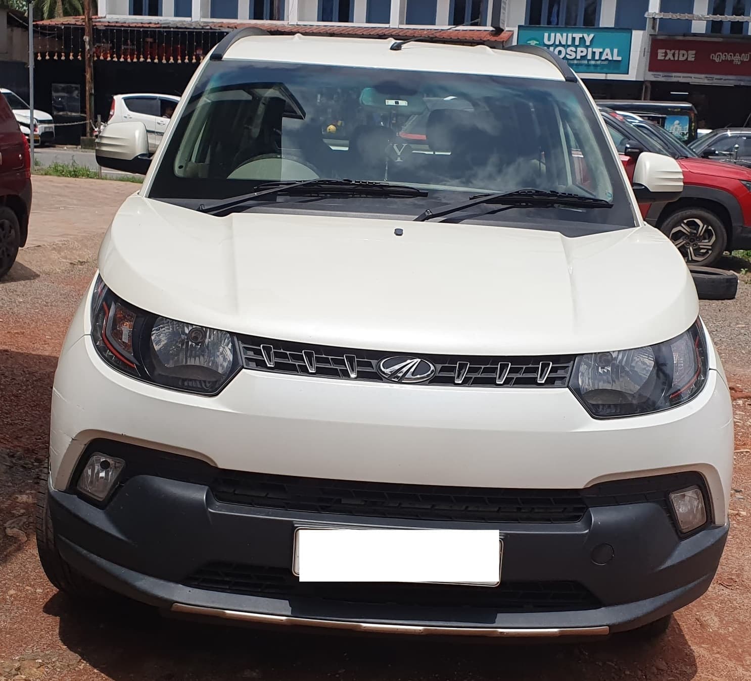 mahindra-kuv-100-2016-aeugmijid74yffwejdv3iu3x