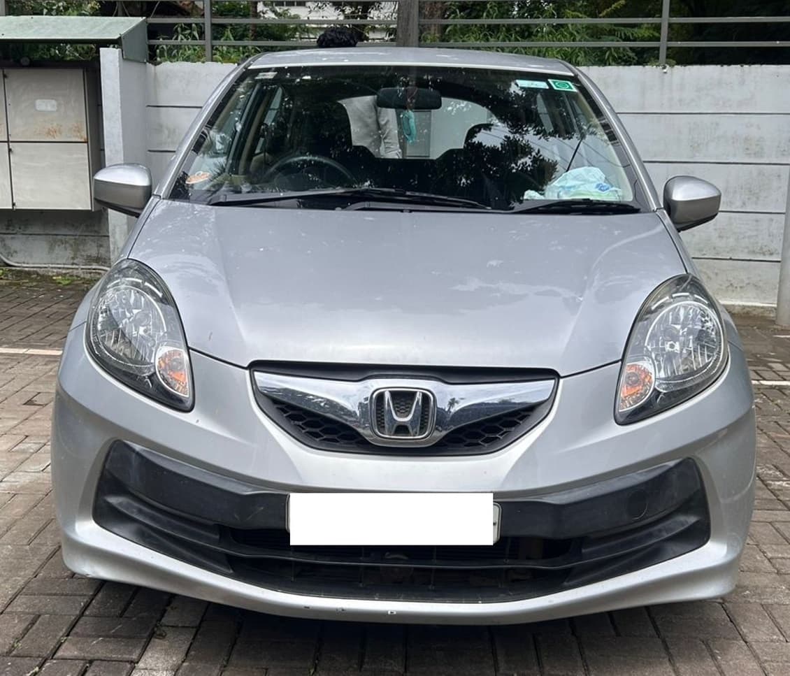 honda-brio-2012-gc3bsgw8tys5lvev6no24i5n