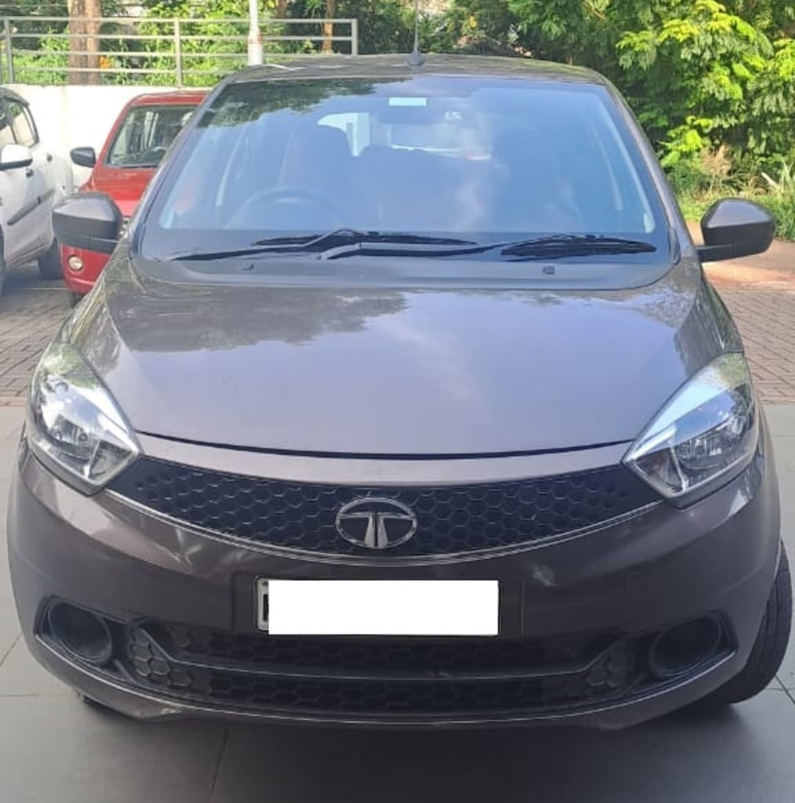 tata-tiago-2018-bhafc8781l9dywaaahfi4wtv