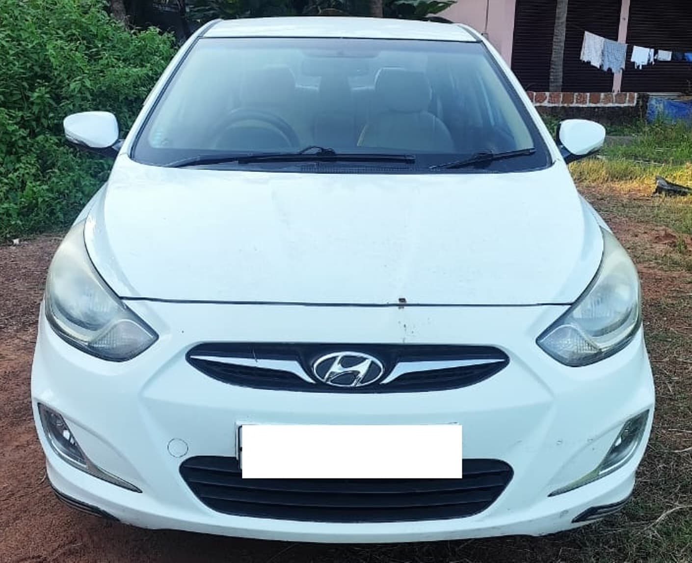 hyundai-verna-2012-ezymju2ikn7t6udnkqg3v9bq