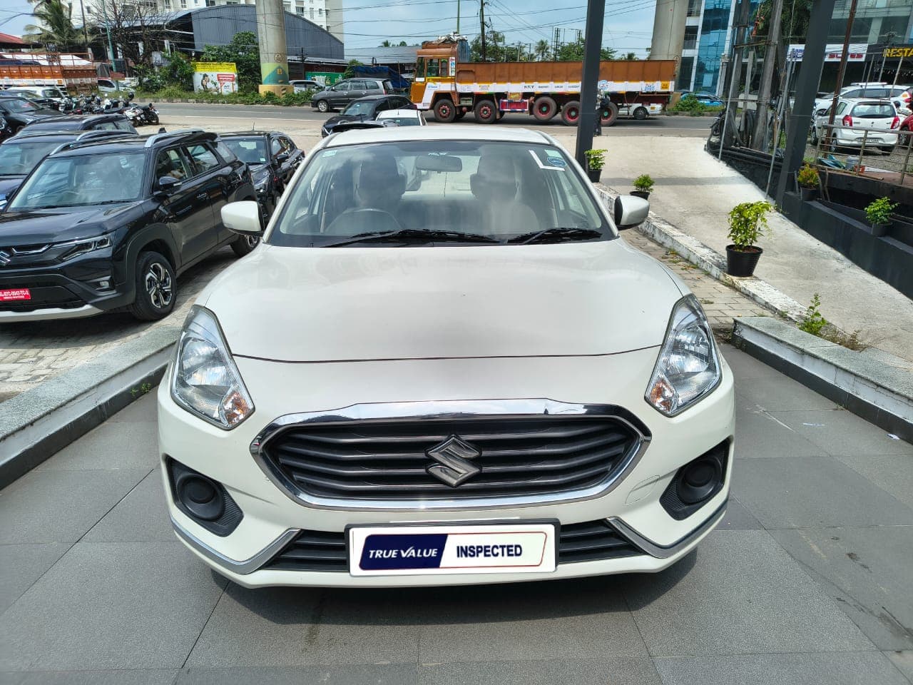 maruti-dzire-2018-na5o4ktask06lyiujr081xi8