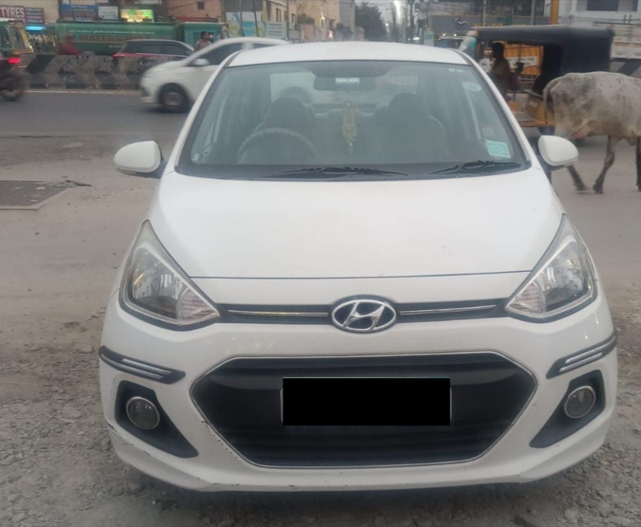 hyundai-xcent-2015-yocbsyzwi3bbhpwx6yjpaasv
