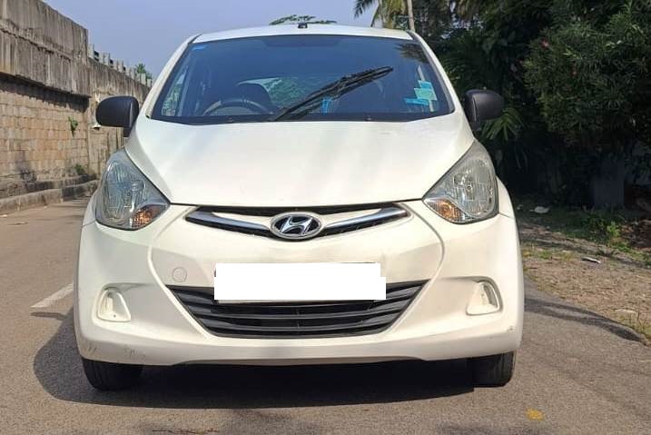 HYUNDAI EON 2013 Second-hand Car for Sale in Trivandrum