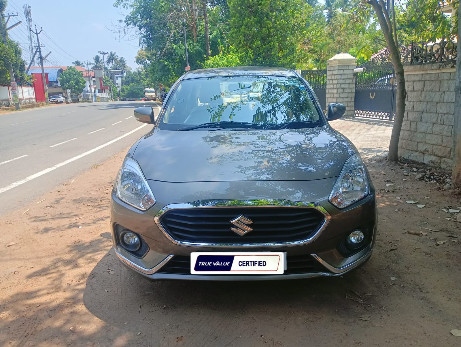 MARUTI DZIRE in Ernakulam