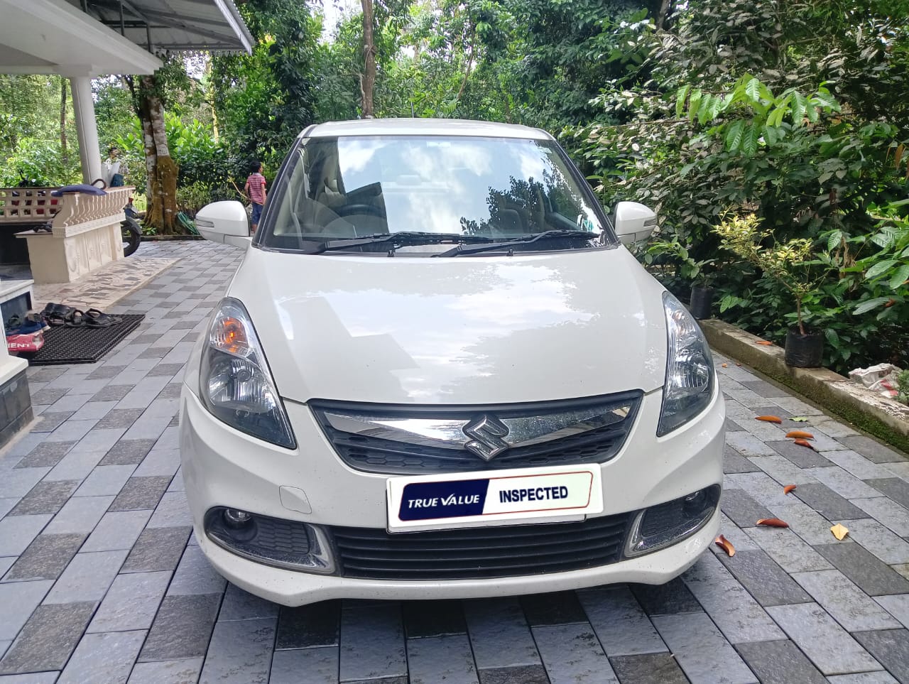 MARUTI DZIRE in Ernakulam