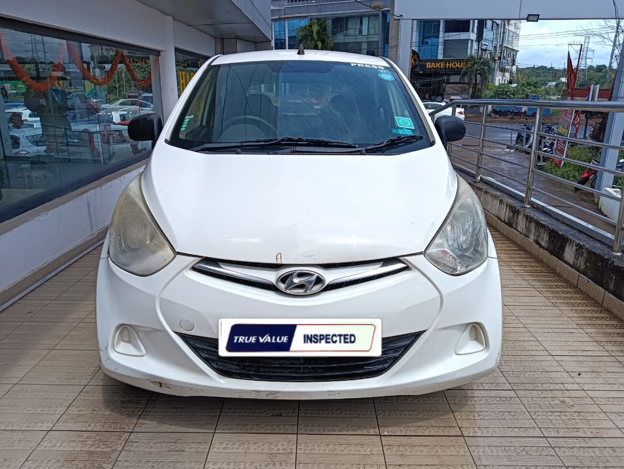 HYUNDAI EON in Ernakulam