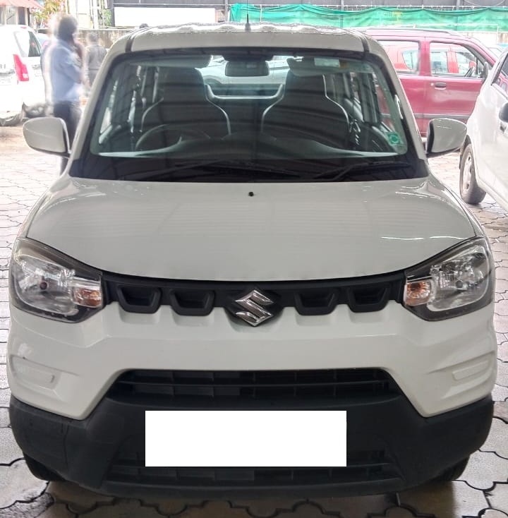 MARUTI S PRESSO in Ernakulam