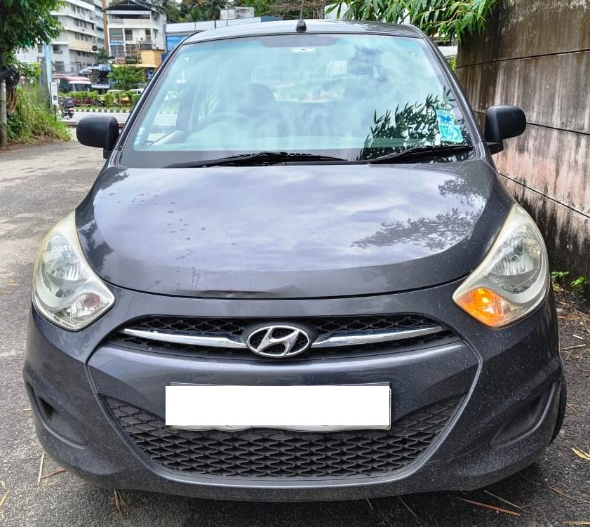 HYUNDAI I10 2011 Second-hand Car for Sale in Trivandrum