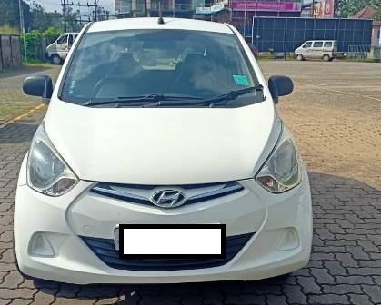 HYUNDAI EON in Ernakulam