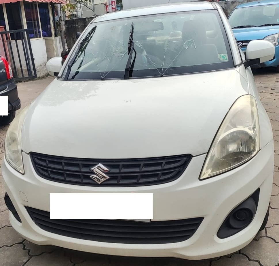 MARUTI DZIRE in Ernakulam