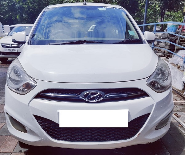 HYUNDAI I10 2013 Second-hand Car for Sale in Idukki