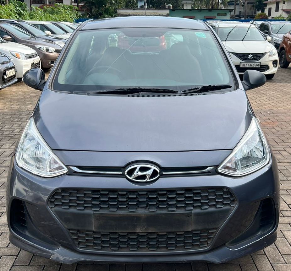 HYUNDAI I10 in Kasaragod