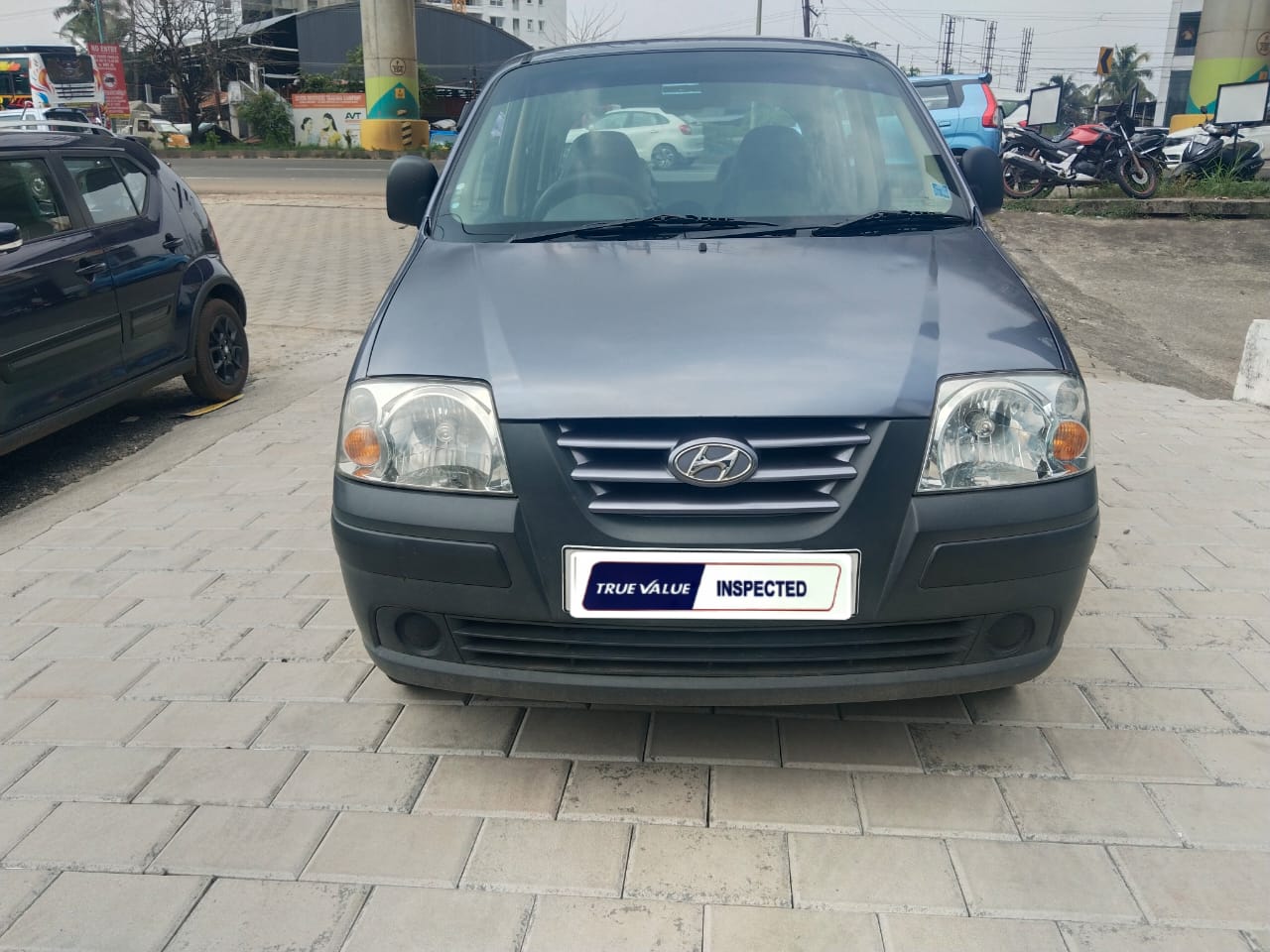 HYUNDAI SANTRO in Ernakulam