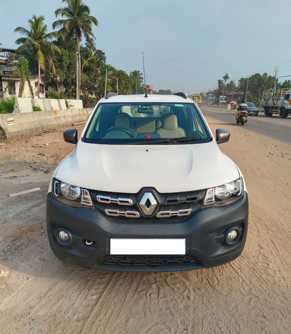 RENAULT KWID in Alappuzha