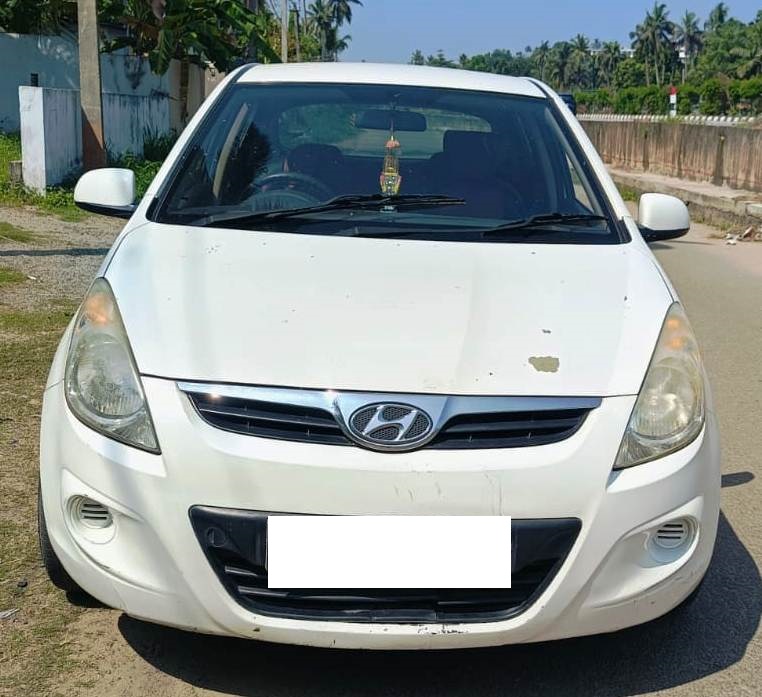 HYUNDAI I20 in Trivandrum