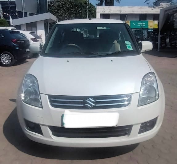 MARUTI DZIRE in Ernakulam