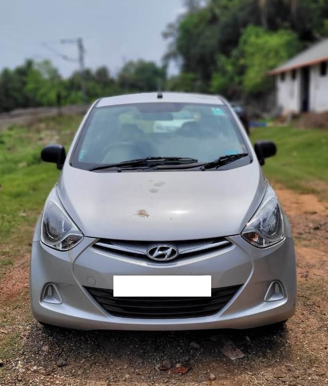 HYUNDAI EON in Kollam
