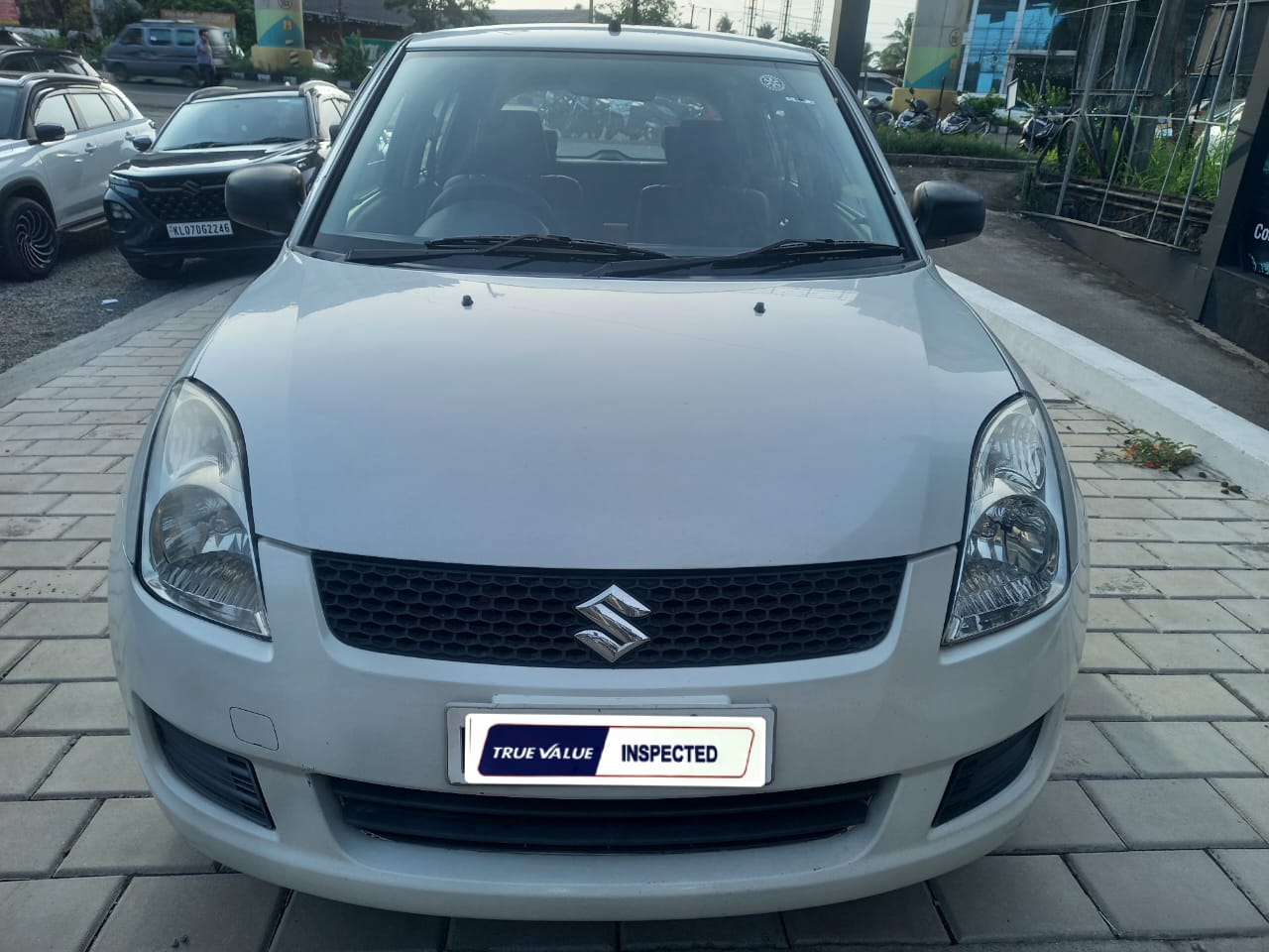 MARUTI SWIFT in Ernakulam