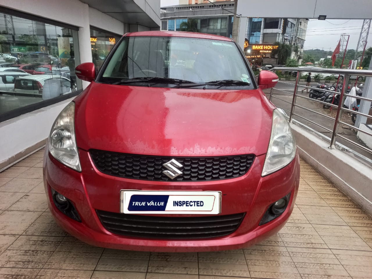 MARUTI SWIFT in Ernakulam