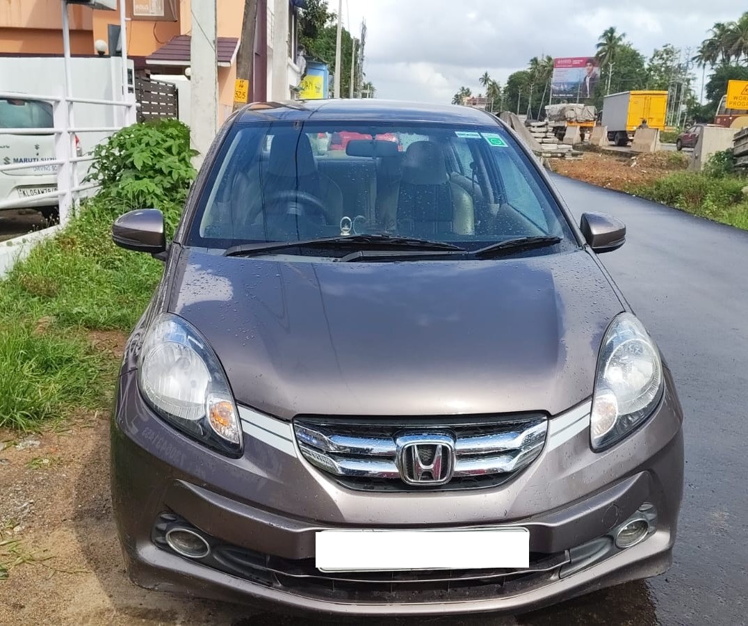 HONDA AMAZE in Alappuzha
