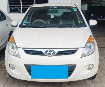 HYUNDAI I20 in Palakkad