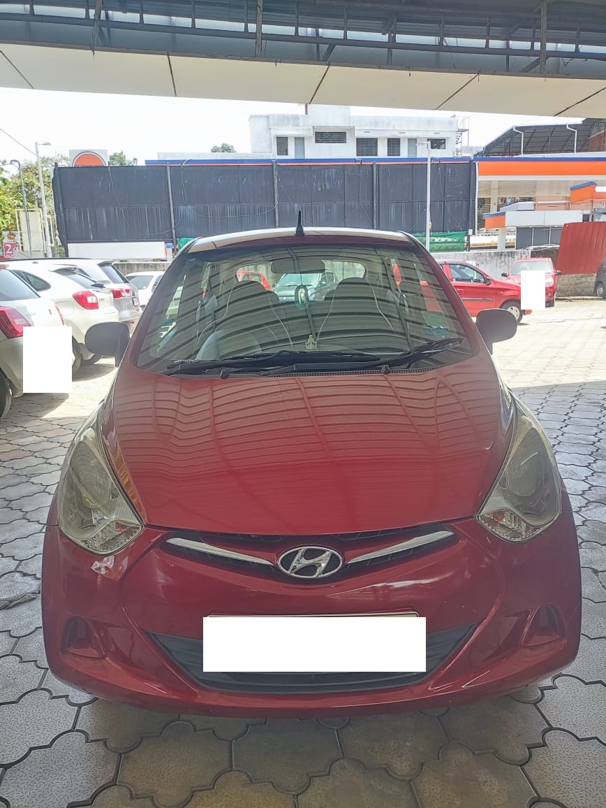 HYUNDAI EON in Ernakulam