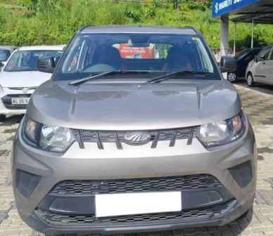 MAHINDRA KUV 100 in Pathanamthitta