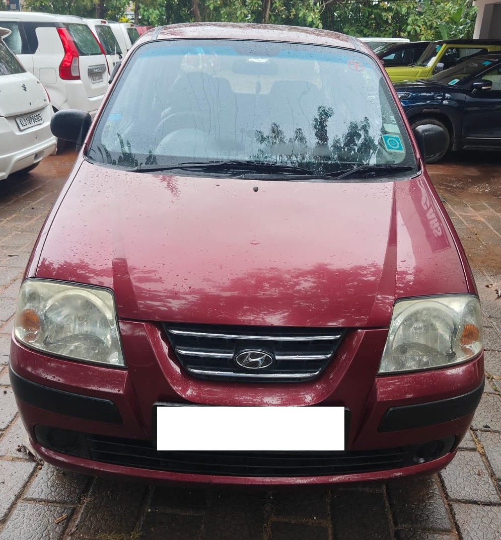 HYUNDAI SANTRO in Kollam