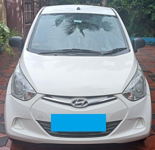 HYUNDAI EON in Palakkad