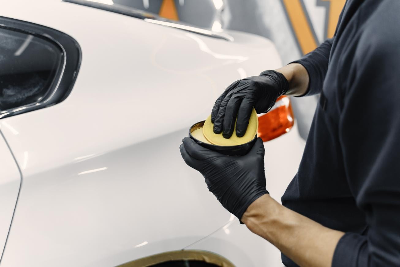 Easy Ways to Remove Scratches on Your Car